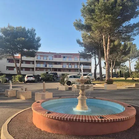 T3 Renove Avec Piscine,terrasse Et Climatisation Appartement *